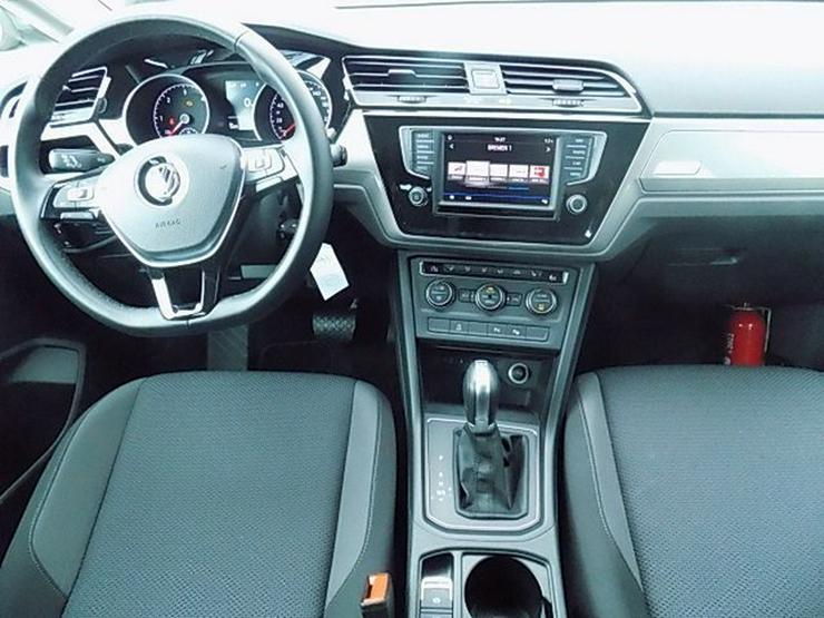 Bild 5: VW Touran 1,6 TDI DSG Navi ACC 7-Sitze