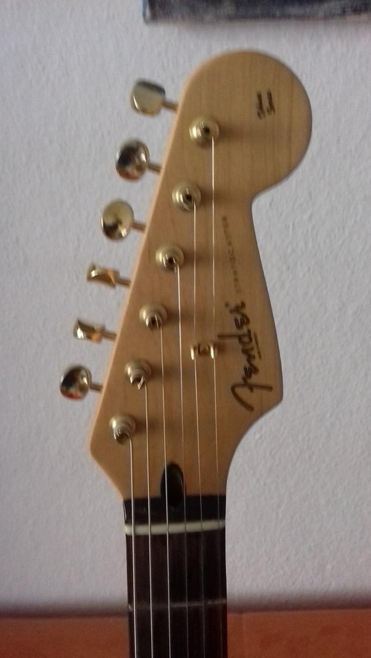 Fender Deluxe Players Stratocaster Honeyblonde - E-Gitarren & Bässe - Bild 2