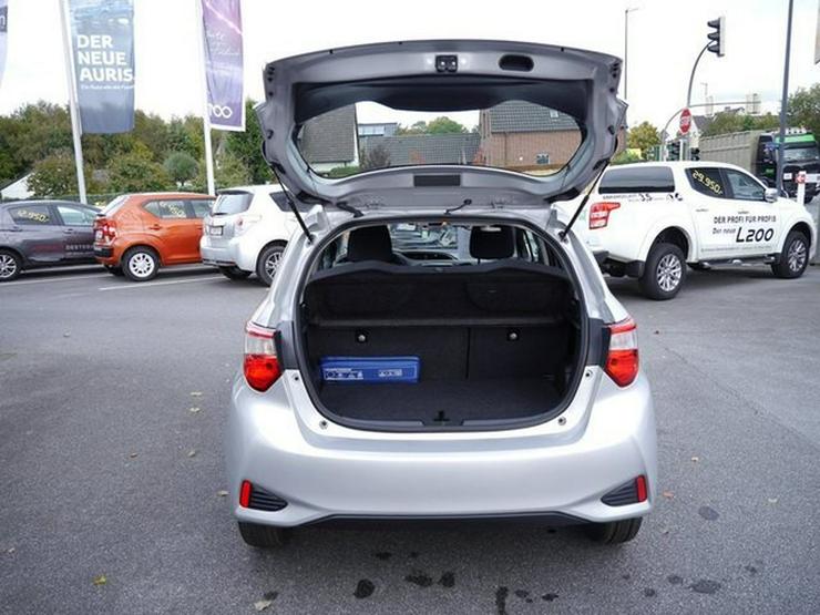 Bild 30: TOYOTA Yaris 1,0 Comfort + Design Paket