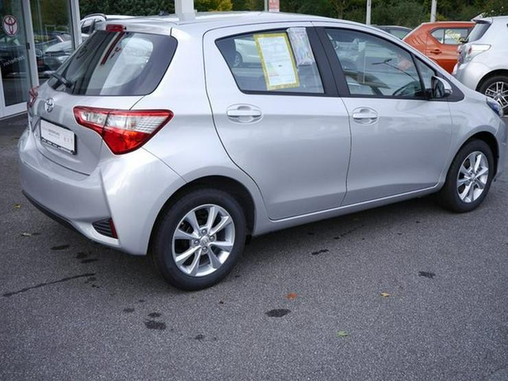 Bild 11: TOYOTA Yaris 1,0 Comfort + Design Paket