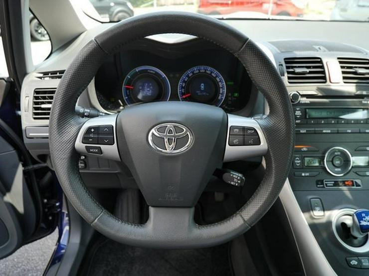 Bild 3: TOYOTA Auris 1,8 Hybrid Executive + PDC