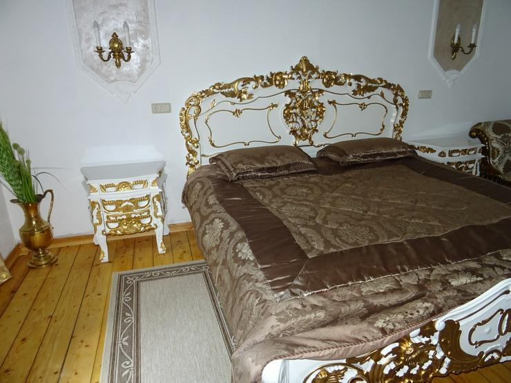 Bild 9: Antik /Doppelbett in Barock inkl 2 Nachttische