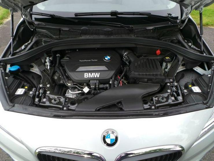 Bild 8: BMW 216 Gran Tourer Advantage Klimaaut. PDC Sitzhzg. Vorn NSW MF Lenkrad