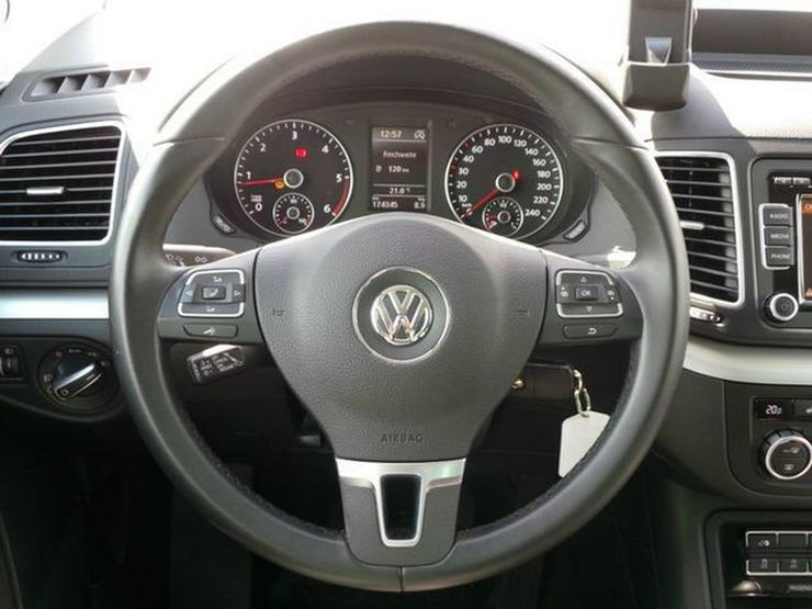 Bild 13: Volkswagen Sharan 2.0 TDI 85kW BlueMotion Tech Trendline Bluetooth PDC Kurvenlicht Klima