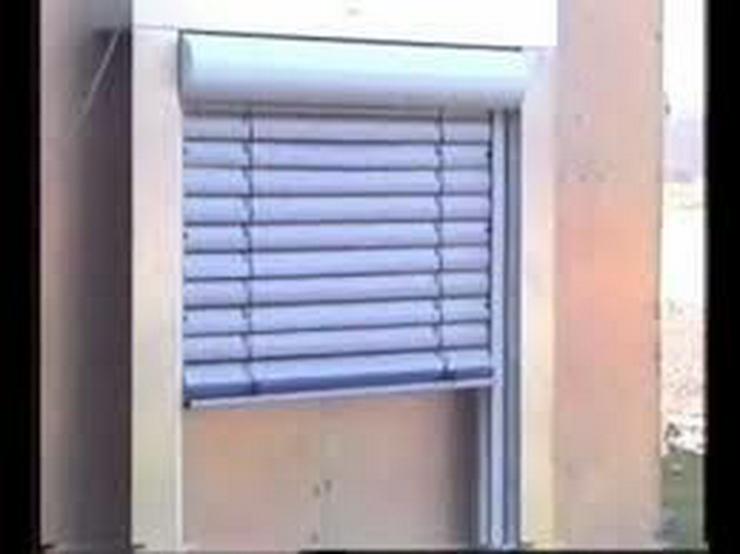 Bild 2: Rollladen, Fenster u. Türen defekt?