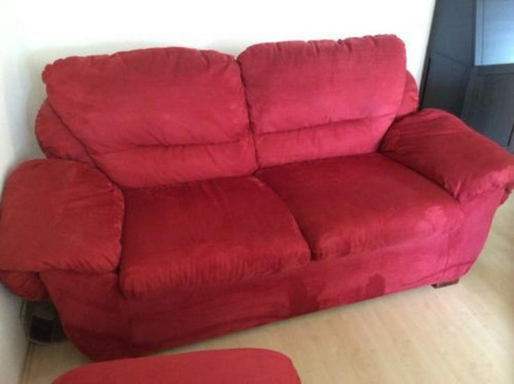 Sofa, sehr guter Zustand, plus Beistellhocker - Sofas & Sitzmöbel - Bild 1
