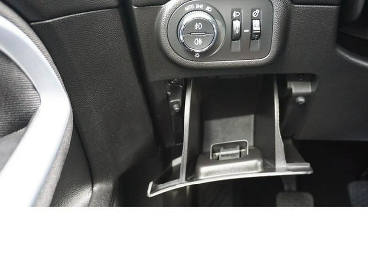 Bild 15: OPEL Zafira 1.4 T S&S Navi 4.0 IntelliLink/Cam Klimaauto. Alu17 Temp PDC OnStar NSW 7 Sitzer