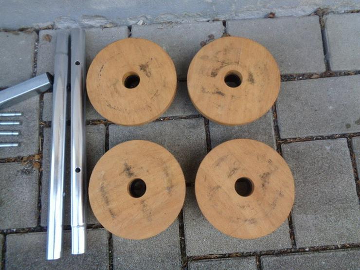 Bild 10: Felgenbaum Reifenhalter mit Holz
