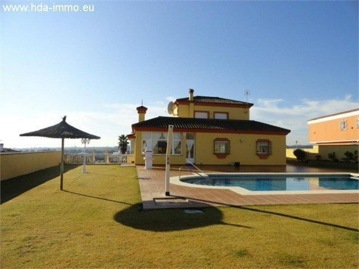 : Tolle Villa in der Nähe von Sotogrande, in der Nähe von Golfplätzen und Stränden