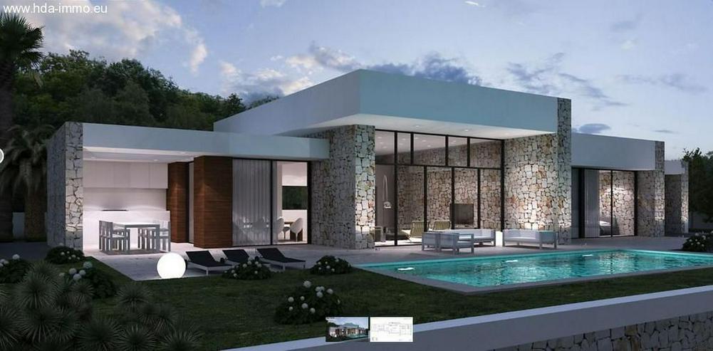 : Neubau, Luxus-Villa mit 2 SZ auf 1000 m² Grundstück in Elviria - Haus kaufen - Bild 1