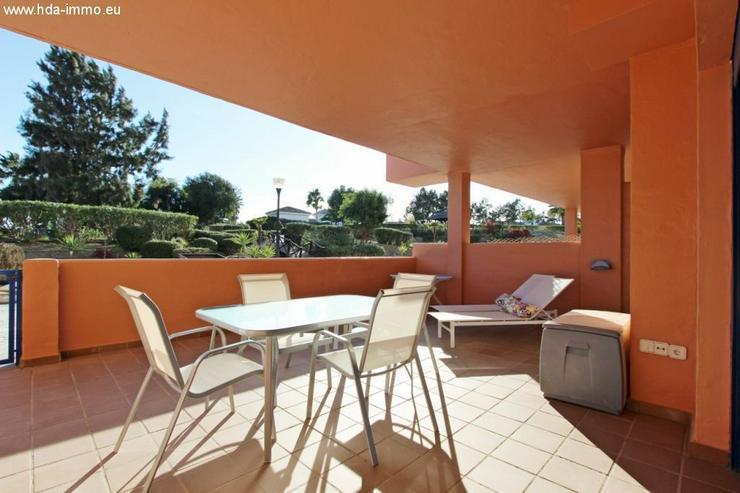 : schöne große Gartenwohnung mit 2 SZ in La Duquesa - Wohnung kaufen - Bild 1