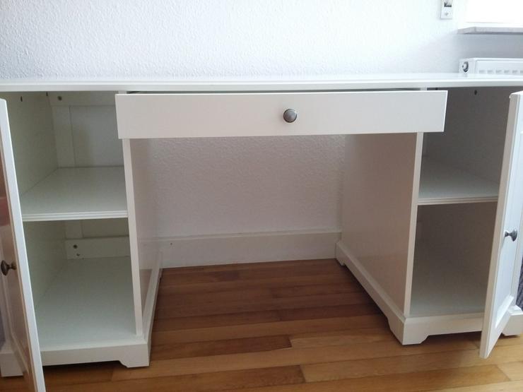 Schreibtisch Liatorp in weiß (IKEA)
