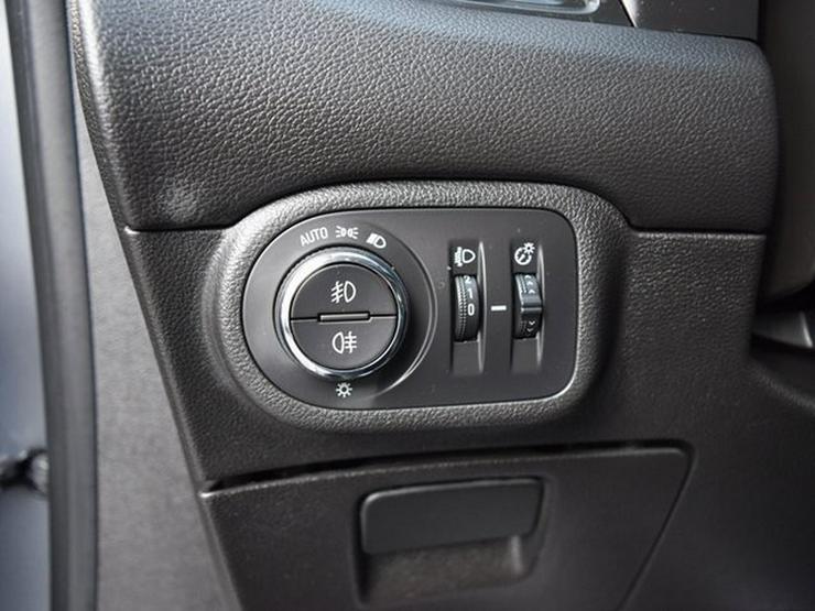 Bild 12: OPEL Zafira 1.4 T S&S Navi 4.0 7 Sitzer Cam Klimaauto.