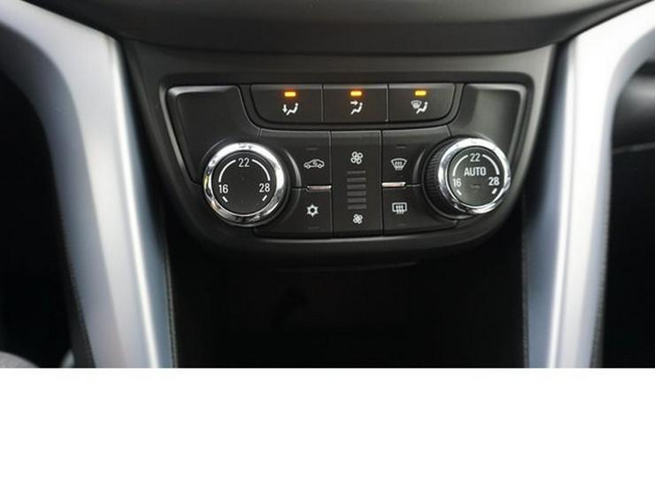 Bild 24: OPEL Zafira 1.4 T S&S Navi 4.0 IntelliLink/Cam Klimaauto. Alu17 Temp PDC OnStar NSW 7 Sitzer