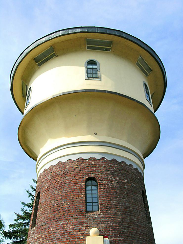 Bild 16: Wasserturm mit Blick auf Köln