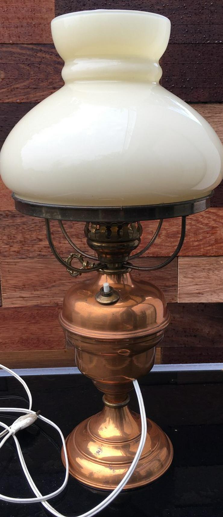 Bild 1: nostalgische vintage Öllampe (elektrisch)