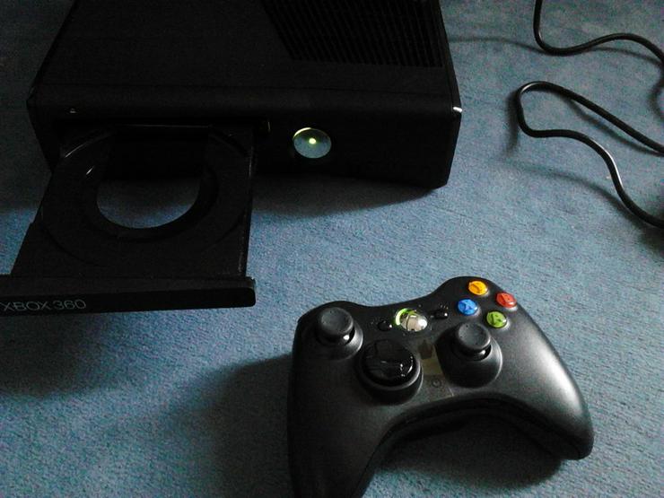 Bild 7: Xbox 360 S slim mit geflashten Laufwerk-