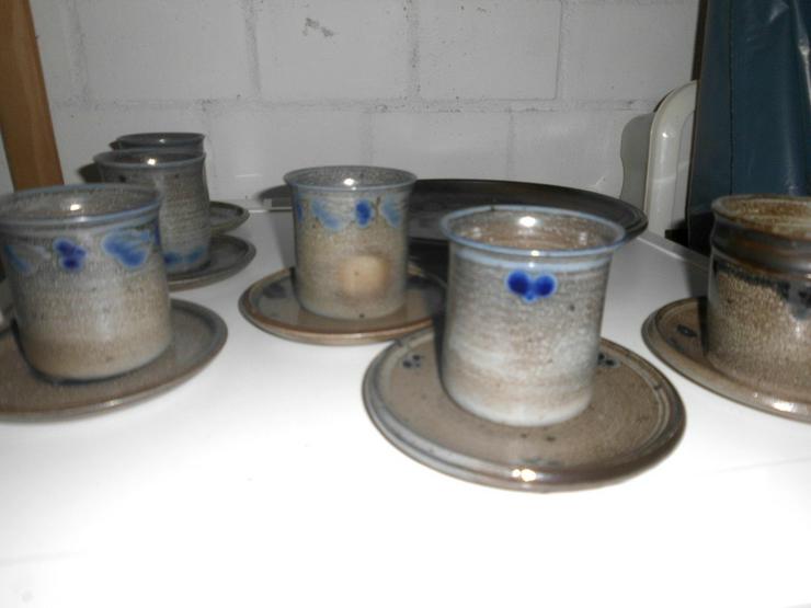 Bild 5: Diverse Keramik-Vasen, Krüge etc.