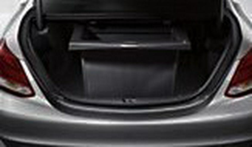 Bild 9: Wenig ben. Mercedes Kofferraumbox