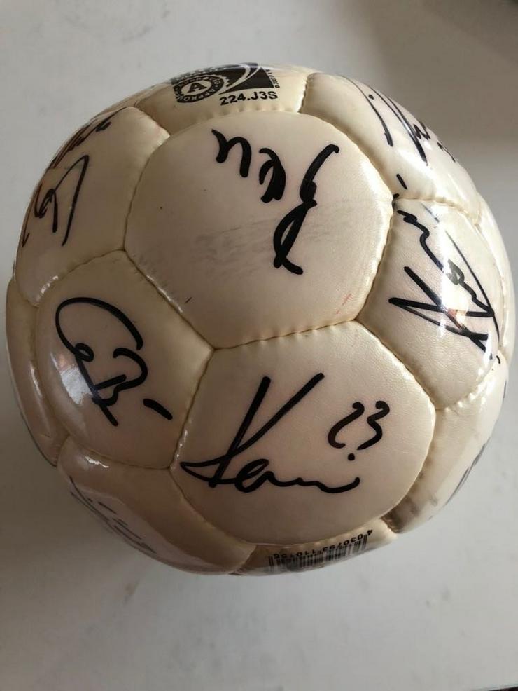 Bild 3: 1. FC Köln Ball mit original Unterschriften