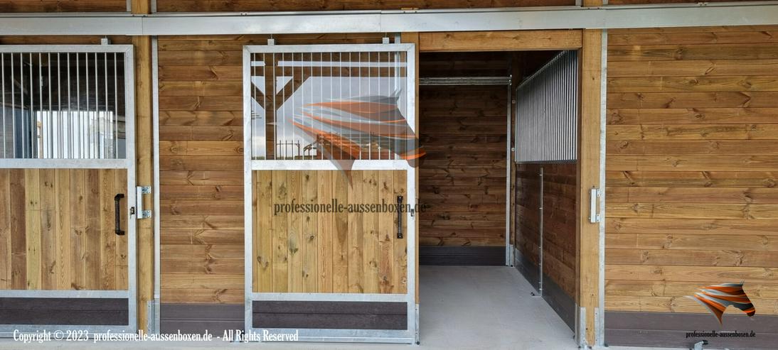 Ihr perfekter Pferdestall kaufen - Außenboxen & Innenboxen | Pferdebox und Offenstall & Stallanlagen kaufen | Weidehütten & Unterstand mit Fressgitter für artgerechte Pferdehaltung - Einstellplätze - Bild 1