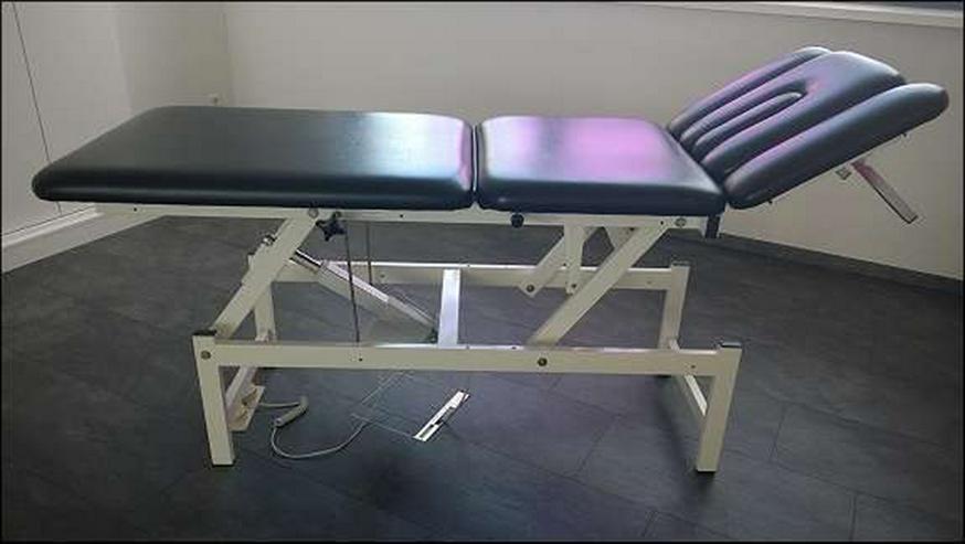 Elektrisch verstellbare Therapieliege der Mark - Entspannung & Massage - Bild 8