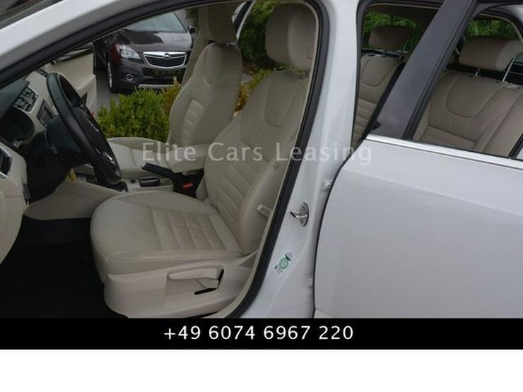 Bild 18: SKODA Octavia Combi Elegance Navi/LederBeige/BiXen/AHK