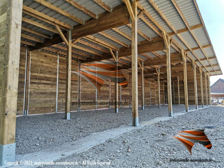 Bild 14: Pferdestall bauen - Außenboxen, Pferdebox & Offenstall kaufen | Weidehütten, Futterraufe & Heuraufe TOP Fertigbau, Stallanlagen, Türen & Matten für Pferdestall & Paddock