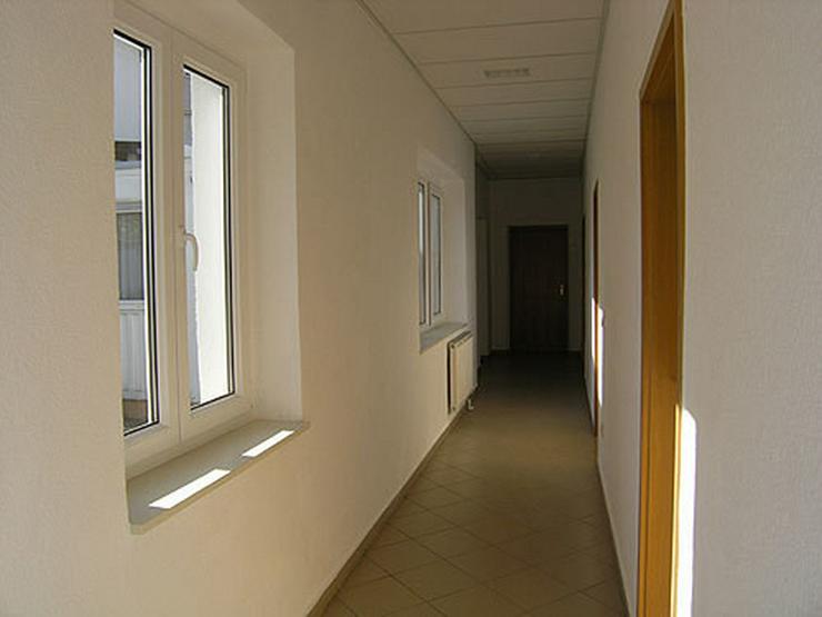 Biete Büro Arbeitsraum 27,54 qm 300 Euro warm - Büro & Gewerbeflächen mieten - Bild 14