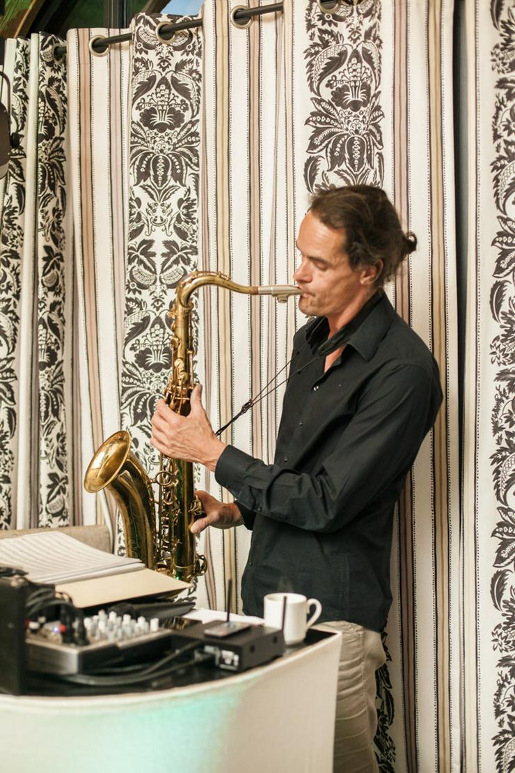DJ und Saxophonist - Musik, Foto & Kunst - Bild 2