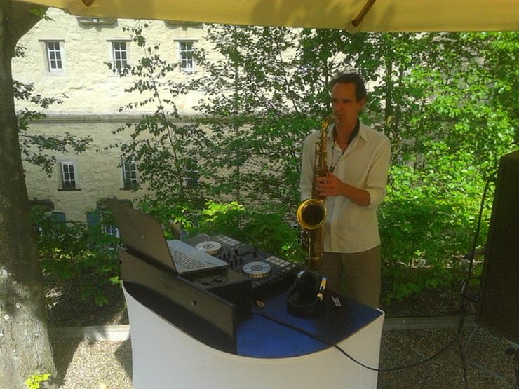 DJ und Saxophonist - Musik, Foto & Kunst - Bild 4