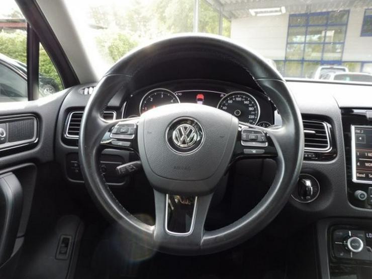 VW Touareg 3.0 TDI V6 *4-MOT*/PANODACH/AHK/KAM/XEN - Touareg - Bild 10