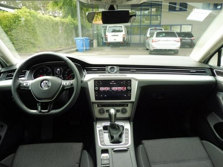 VW Passat Variant Comfort 2.0 TDI DSG +NAVI/ACC/APP - Passat - Bild 9