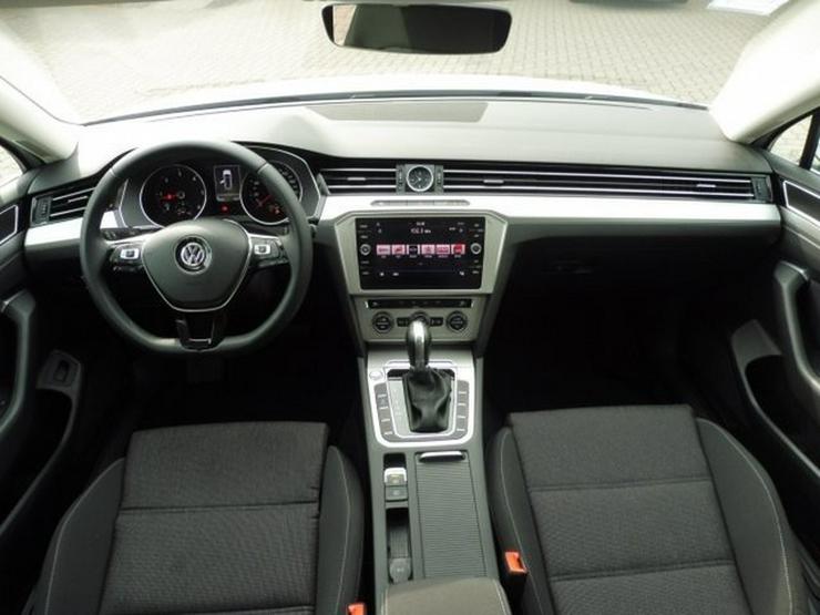 VW Passat Variant Comfort 2.0 TDI DSG +NAVI/ACC/APP - Passat - Bild 12