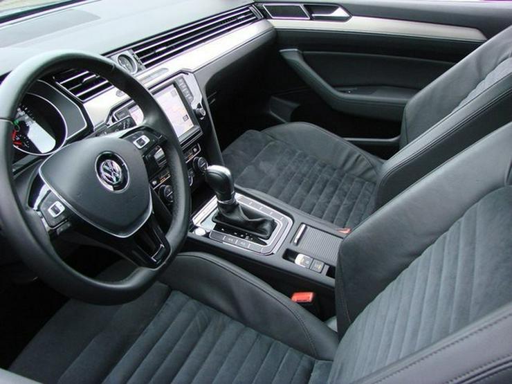 Bild 9: VW Passat Variant 2.0TDI DSG Highline 4M LED Leder Navi Pano Kamera AHK