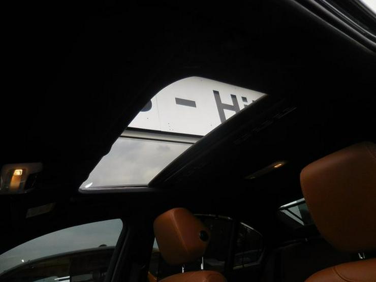 Bild 5: BMW 330 dAut>Luxury<NAVI Leder SDach und und und