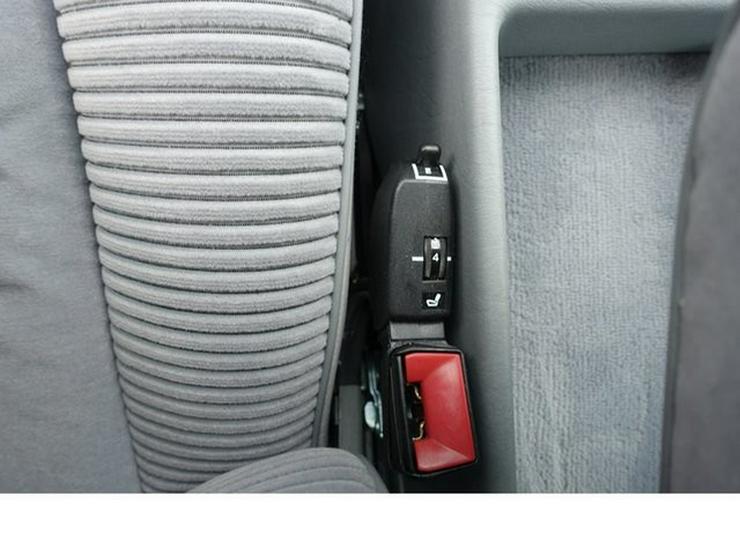 Bild 17: MERCEDES-BENZ S 300 Lim. 300 SE nur 17600km Jahreswagenzustand Klima SSD