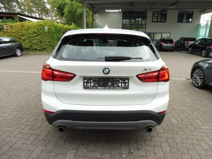 BMW X1 xDrive 20i STEPTRONIC+NAVI/BUSINESS/KLIMAAUTO - X1 - Bild 4