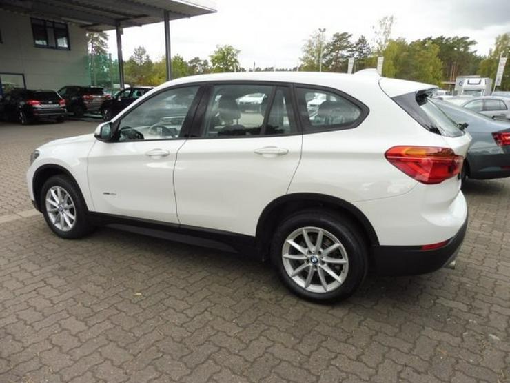 BMW X1 xDrive 20i STEPTRONIC+NAVI/BUSINESS/KLIMAAUTO - X1 - Bild 3