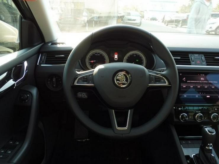 Bild 9: SKODA Octavia Combi 2.0TDI DSG STYLE +FACELIFT/ACC/NAV