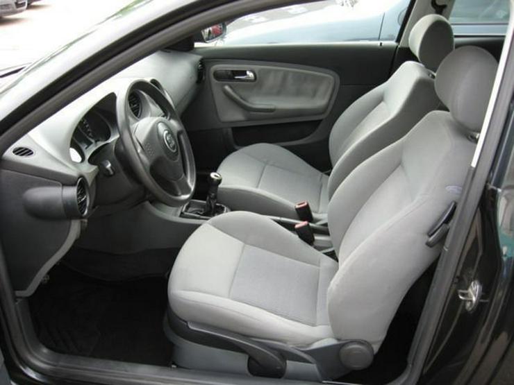 Bild 11: SEAT Ibiza 1.4i 16V Signo Sport mit Klimaautomatik