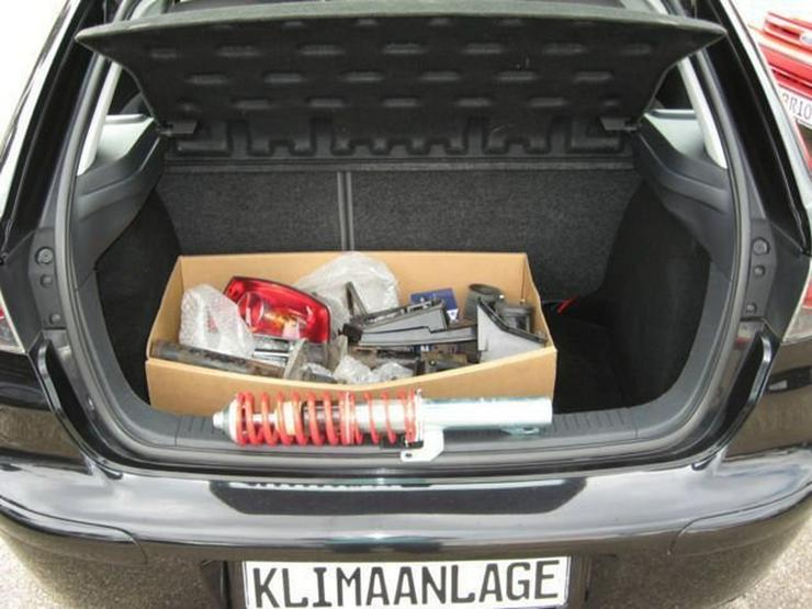 Bild 10: SEAT Ibiza 1.4i 16V Signo Sport mit Klimaautomatik