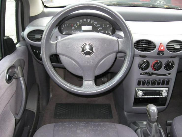 Bild 13: MERCEDES-BENZ A 160 A-Klasse 160 Elegance HALBAUTOMATIK Lamellendach