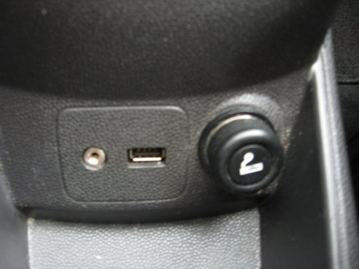 Bild 29: FORD Fiesta 1,5 TDCi 5-Türer mit Klimaautomatik