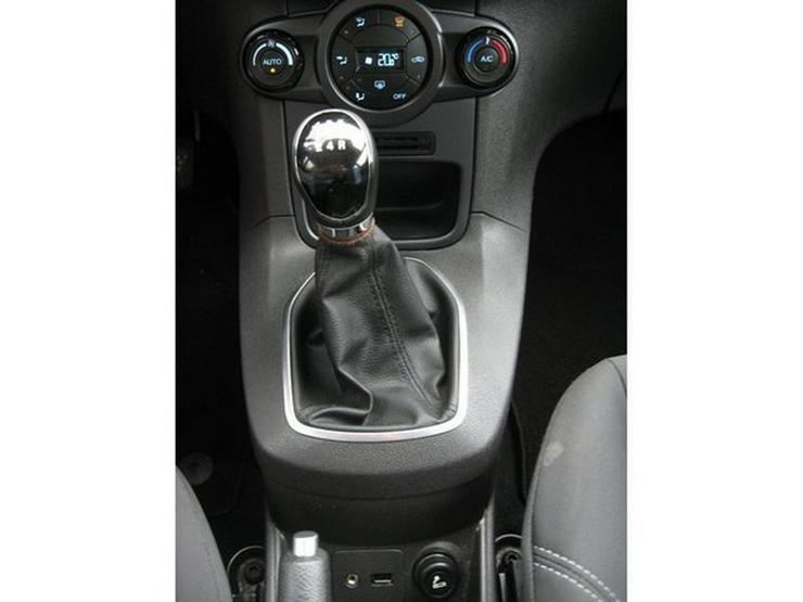 Bild 28: FORD Fiesta 1,5 TDCi 5-Türer mit Klimaautomatik