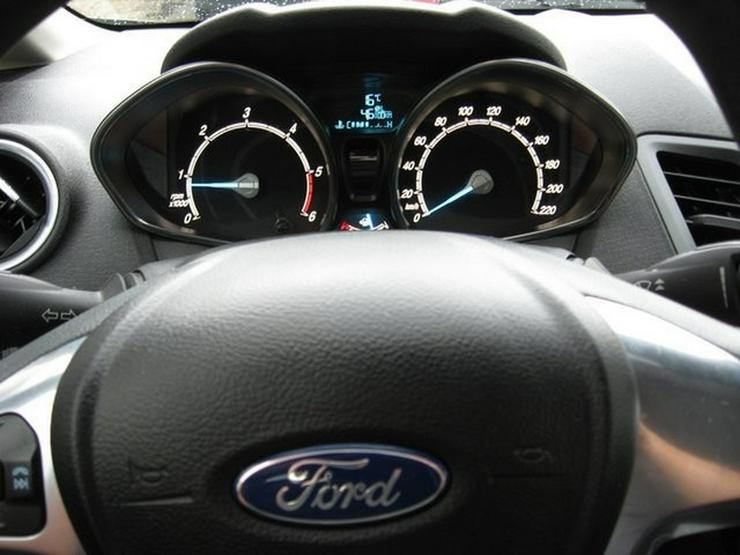 Bild 31: FORD Fiesta 1,5 TDCi 5-Türer mit Klimaautomatik