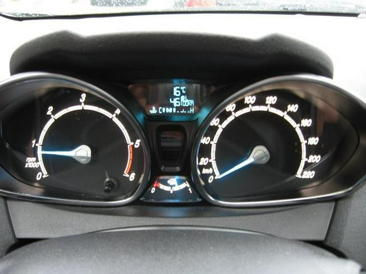 Bild 33: FORD Fiesta 1,5 TDCi 5-Türer mit Klimaautomatik