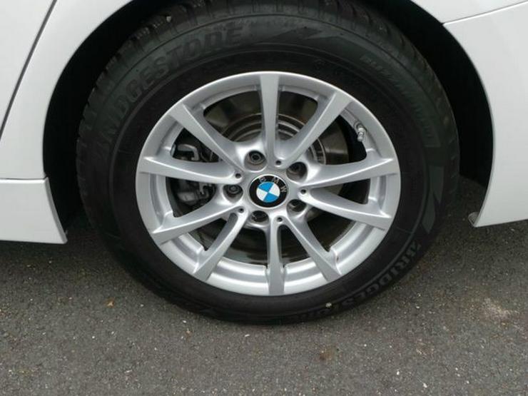 BMW 320i Sport Line Aut. Navi LED SHZ PDC Tempomat - 3er Reihe - Bild 6