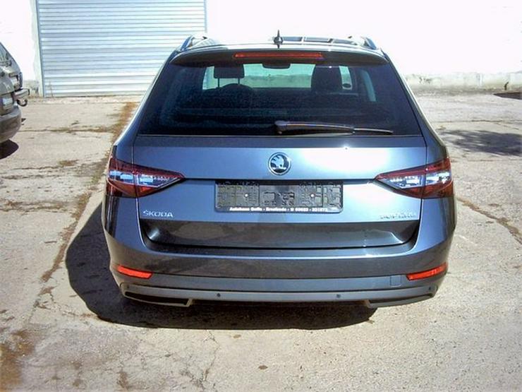 Bild 7: SKODA Superb Combi 1.4 TSI Style XENON SH STANDHEIZUNG