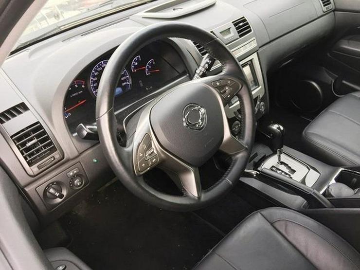 Bild 10: SSANGYONG REXTON W RX220 e-XDi 7AT Executive 4x4 7-Sitzer 